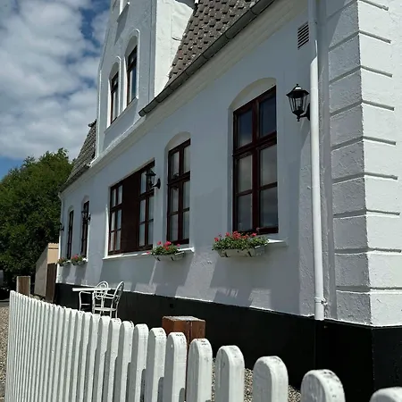 Bui Hotel